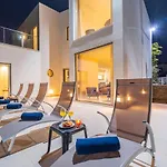 Laura By Algarve Vacation Villa